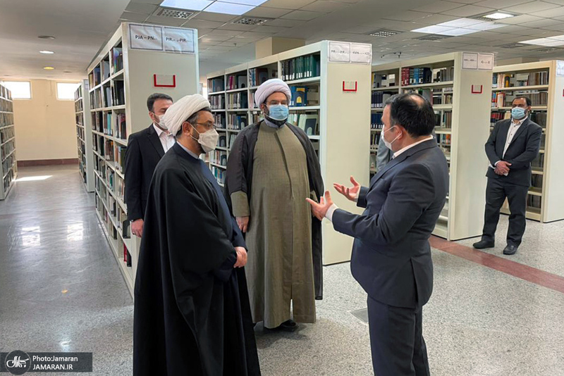 جلسه مشترک شورای معاونین موسسه تنظیم و نشر آثار امام خمینی(ره) و هیات رئیسه پژوهشکده امام خمینی و انقلاب اسلامی