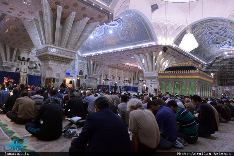 محفل انس با قرآن در حرم مطهر امام خمینی(س)