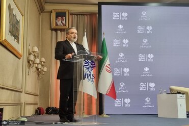 عراقچی: امنیت منطقه وارداتی نیست/  بازسازی ایران و تحقق صلح پایدار با تکیه بر توان داخلی و همکاری همسایگان