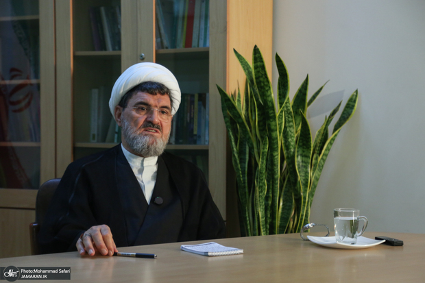  رحمانی: آیت‌الله خامنه‌ای گفتند من سه بار از طرف امام به مشهد مقدس اعزام شدم