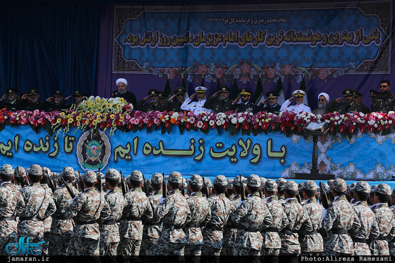 مراسم گرامیداشت روز ارتش جمهوری اسلامی ایران در جوار حرم امام خمینی(س)-1/ رژه