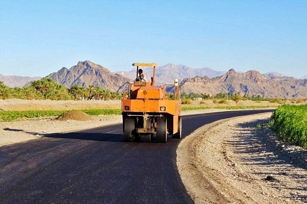 آسفالت بالغ بر ۹ کیلومتر از جاده‌های روستایی بانه در سال عمرانی جاری