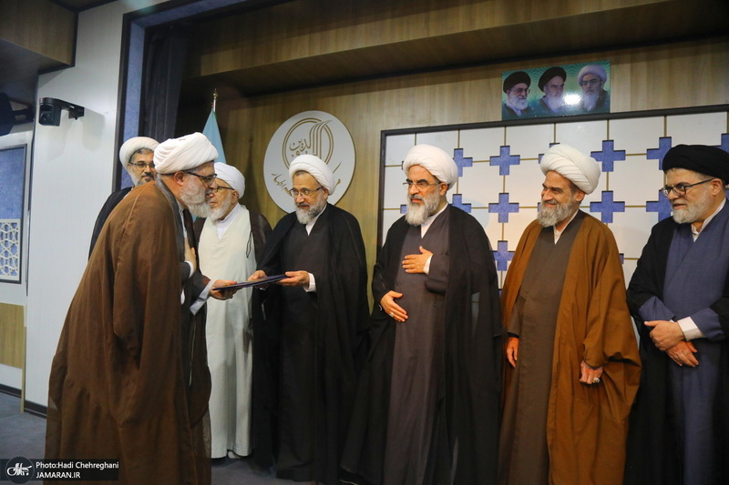 مراسم روز معلم و تجلیل از اساتید حوزوی در مجتمع آموزشی پژوهشی ائمه اطهار (ع)‎