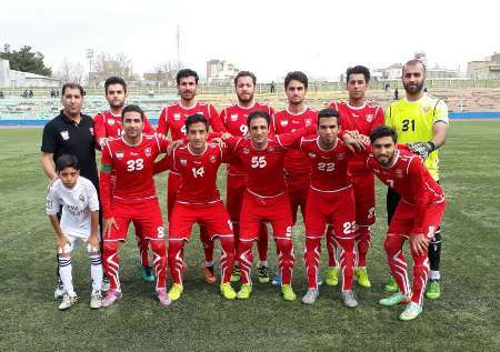 مدیرعامل باشگاه پرسپولیس مشهد: این باشگاه از حواشی دوری می کند