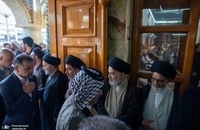 حضور هزاران نفر در مراسم تشییع پیکر همسر آیت الله العظمی سیستانی (4)
