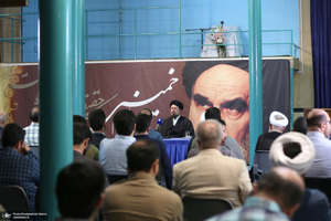 دیدار اعضای جبهه فرهنگی نقلاب اسلامی با سید حسن خمینی