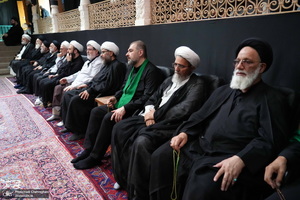 مراسم عزاداری روز تاسوعای حسینی در بیوت مراجع و علماء‎