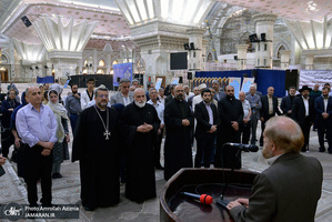 ادای احترام پیروان ادیان الهی نسبت به ساحت مقدس امام خمینی(س)