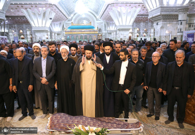 مراسم تشییع نوه حجت الاسلام و المسلمین علیخانی در حرم امام خمینی (س) 