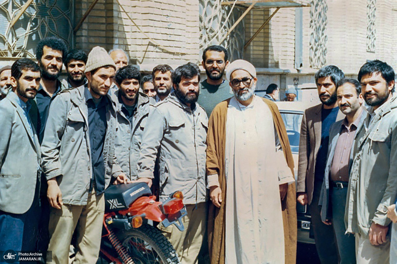 حجت الاسلام و المسلمین شیخ اسحاق مشکینی