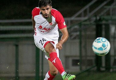 مهاجری از هافبک سابق پرسپولیس شکایت کرد
