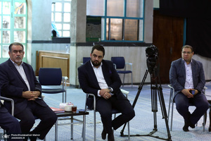 دیدار اعضای شورای مرکزی حزب اعتماد ملی با سید حسن خمینی