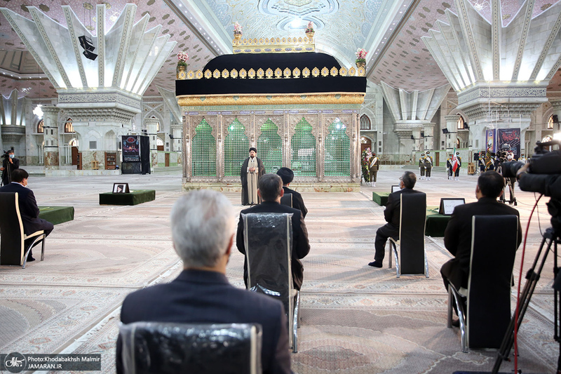 تجدید میثاق رئیس جمهور و اعضای دولت سیزدهم با آرمان های حضرت امام (س)