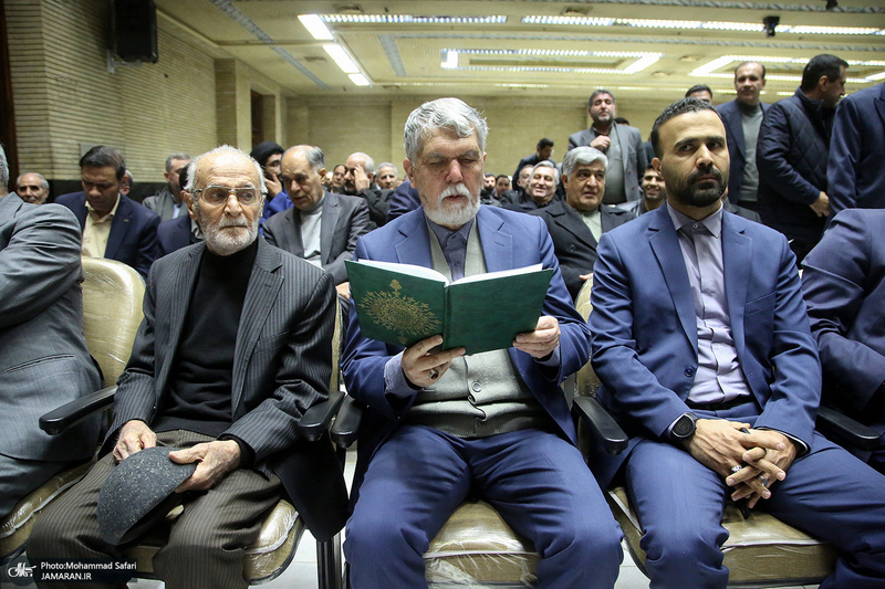 مراسم ترحیم مادر محمد شریعتمداری