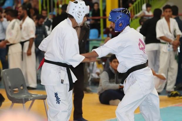 منطقه آزاد اروند قهرمان مسابقات کاراته کشور شد