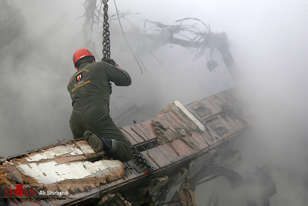 برپایی نماز میت غیابی در ترکیه برای ادای احترام به آتش نشانان ایرانی