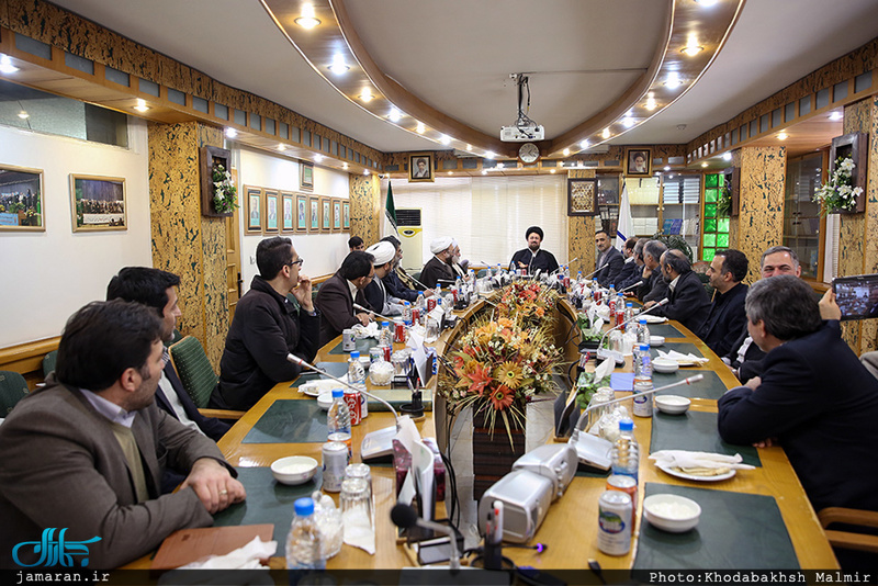 نشست بررسی «جایگاه اخلاق در ساحت های تربیت دانش آموزی با نگاهی به اندیشه تربیتی حضرت امام»