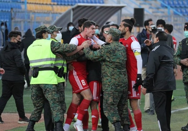  بازیکن گل گهر و تراکتور جریمه و محروم شدند
