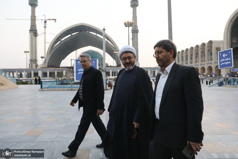 بازدید رئیس موسسه تنظیم و نشر آثار امام خمینی از نمایشگاه بین المللی قرآن کریم