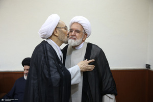 دیدار مهدی کروبی با سید حسن خمینی و جمعی از فعالان سیاسی