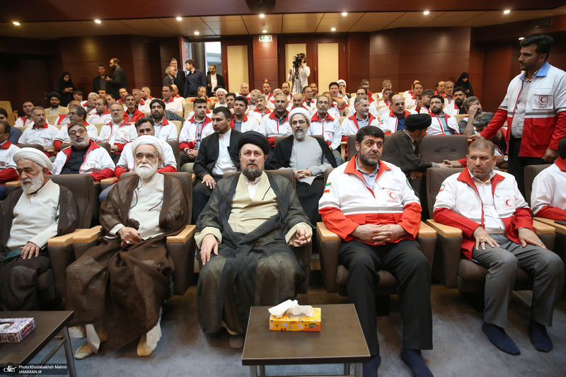 دیدار رییس و امدادگران جمعیت هلال احمر با سید حسن خمینی
