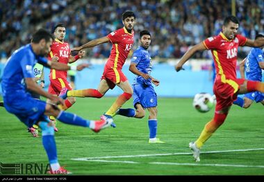 دیدار تیم‌های فوتبال فولاد و استقلال لغو شد