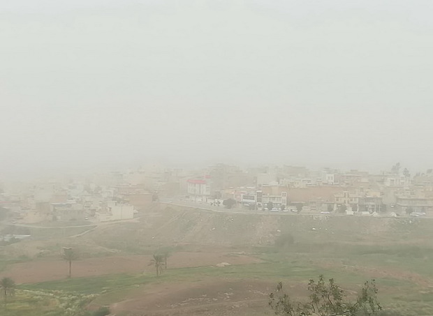 رفت و آمدهای گرد و خاک -  فرزاد نویدی**