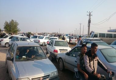 جاده آرامستان خرمشهر مسیری که عبور از آن صبر ایوب می خواهد