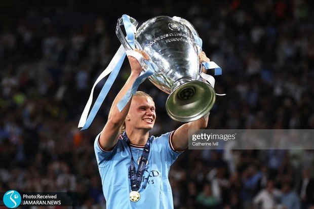 تیم منتخب لیگ قهرمانان اروپا با حضور دروازه بان پورتو!