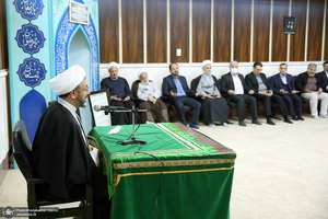 دیدار نوروزی رئیس موسسه تنظیم و نشر آثار امام خمینی (س) با کارکنان موسسه