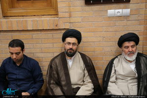 مراسم بزرگداشت والده آیت الله واعظ موسوی در بیت علامه طباطبایی قم