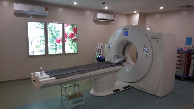 بهره برداری از بخش آنژیوگرافی بیمارستان قلب فرشچیان همدان با حضور وزیر بهداشت