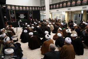 عزاداری در بیوت مراجع عظام تقلید و علما در سالروز شهادت حضرت فاطمه(س)