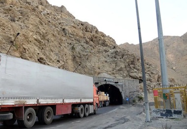 نایب رییس کانون کامیونداران: برخی از جاسوسان، کامیون‌ اجاره کرده بودند/ کامیونداران وفادار به کشورشان هستند/ رانندگان منافق نیستند اما منافقان راننده شدند