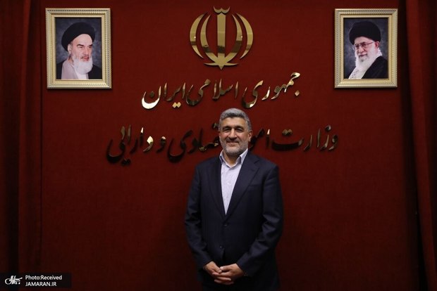 رییس بورس: بازار سرمایه جای حرکت انتحاری نیست/ نباید خرید و فروش سهام عدالت آسیبی به سهامداران وارد کند/ جلسه با رئیس‌جمهوری و وزیر اقتصاد؛ نتایج خوبی داشت