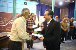 ورکشاپ نقطه عطف در حسینیه جماران