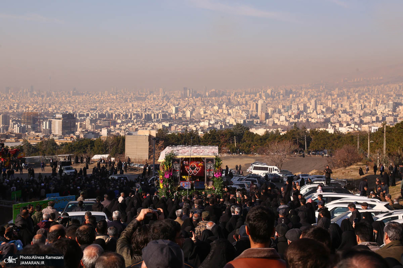 تشییع پیکر شهدای مدافع حرم در شهرک شهید محلاتی