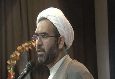 امام جمعه مهریز: آل سعود وهابیت را برای محو اسلام واقعی ترویج می کند