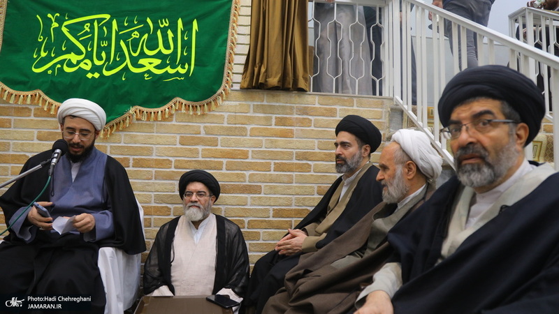 عمامه گذاری طلاب توسط مراجع عظام تقلید در روز میلاد امام علی (ع)‎