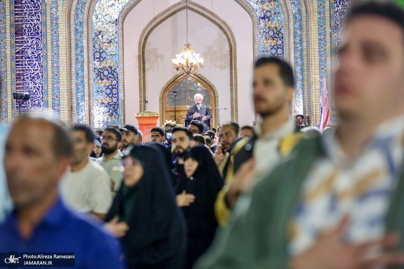 مراسم شب ولادت امام رضا (ع) در صحن غدير