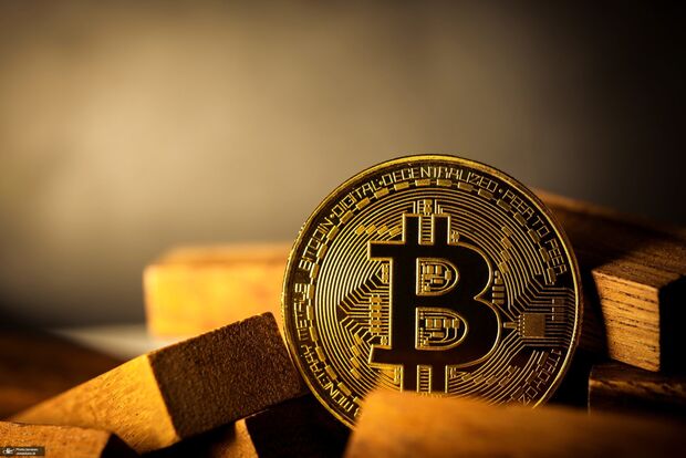 واکنش بانک مرکزی به تحریم ها: برای کنترل خروج سرمایه، خرید تتر محدود شد