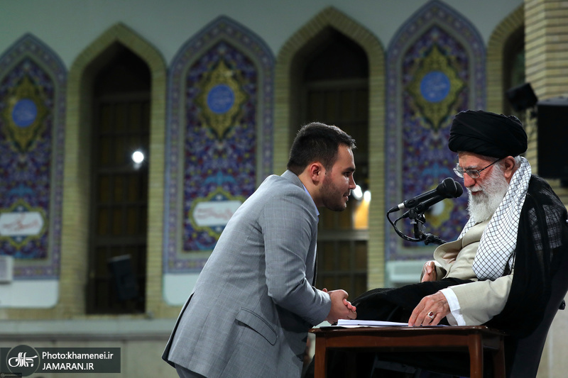 دیدار جمعی از دانشجویان و نمایندگان تشکلهای دانشجویی با رهبر معظم انقلاب اسلامی