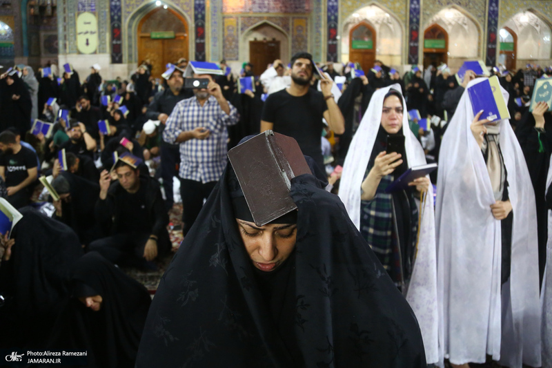 مراسم دعا و احیای شب بیست و یکم ماه رمضان در حرم امام رضا(ع)