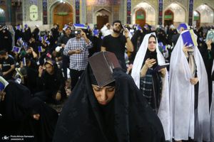 مراسم دعا و احیای شب بیست و یکم ماه رمضان در حرم امام رضا(ع)