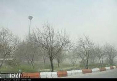 سرعت باد در تبریز به 42 کیلومتر رسید