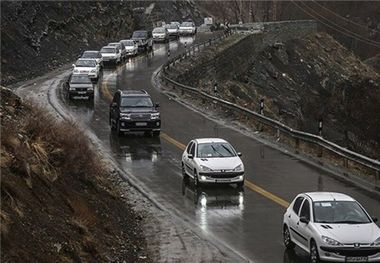 بارش باران و لغزندگی راه های البرز