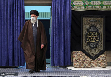 مراسم عزاداری شهادت امام رضا(ع) با حضور رهبر معظم انقلاب