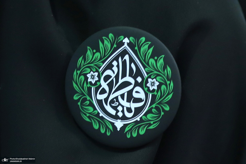 بازدید جمعی از دانش آموزان مدرسه انقلاب کرج از بیت امام خمینی در جماران