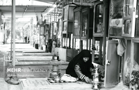 مادران شهدای دفاع مقدس هنوز با یاد و خاطره فرزندانشان زندگی می‌کنند (16)