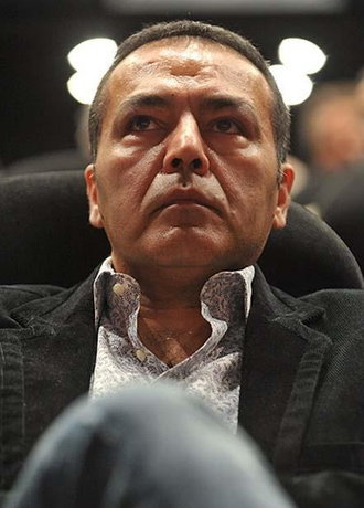 فریبرز عرب نیا: از بین کاندیداهای موجود به آقای روحانی رأی می‌دم